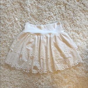 Aerie white mini tennis skirt, size small, perfect condition, built in shorts